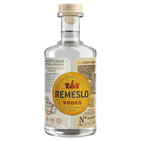 Водка Ремесло Фермера Выдержанная 40% 0,5л Россия