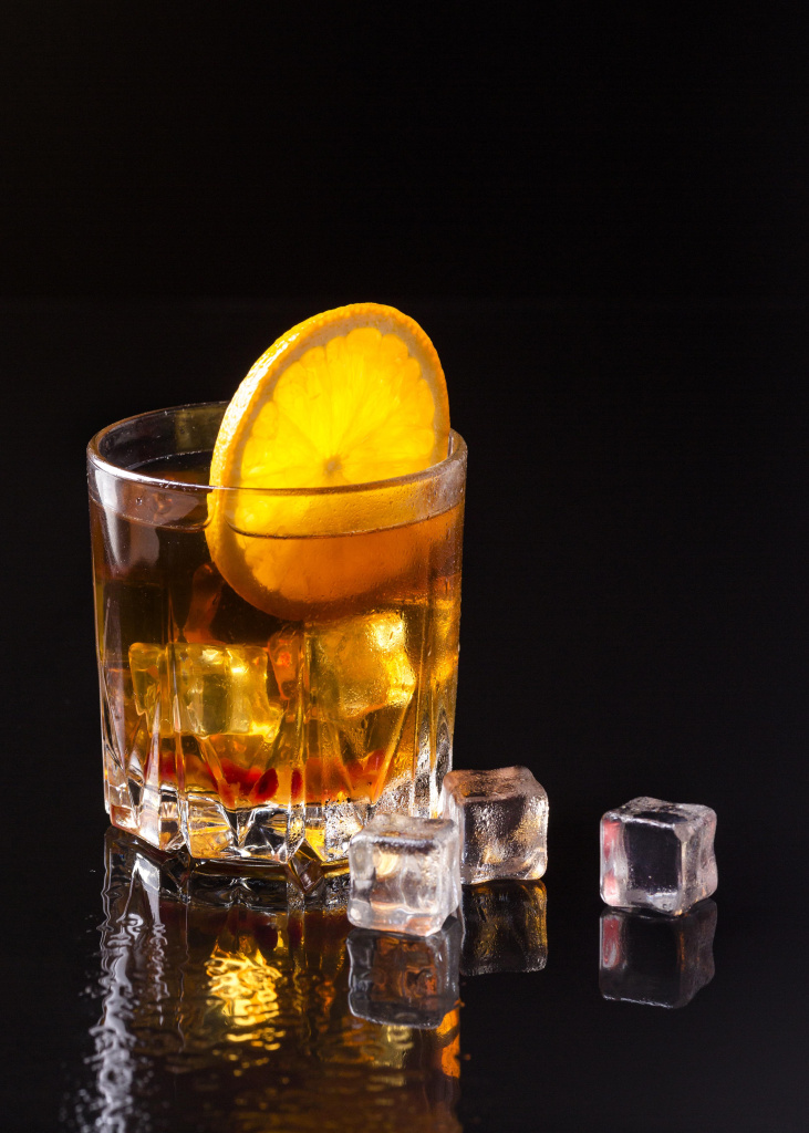 front-view-whiskey-with-orange-ice.jpg